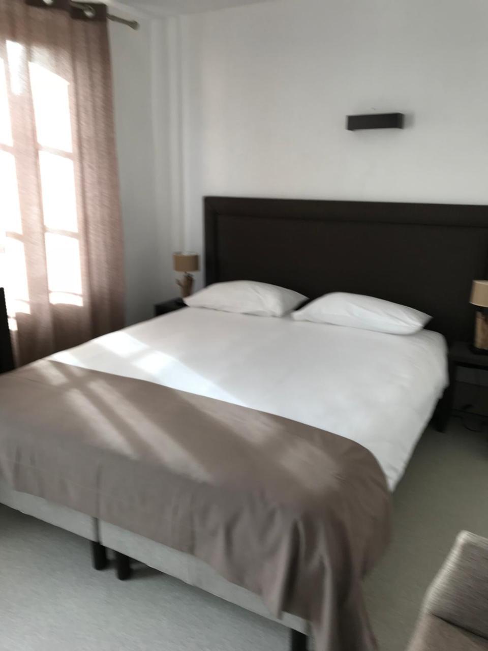 Les Amis De Diane Hotel